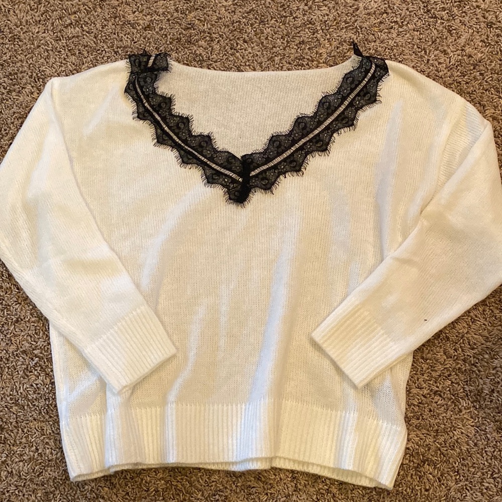 Brand new super cute shirt size small